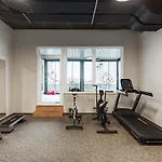 Ibis Styles The Fuzzy Log אכסניה *