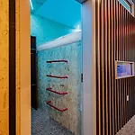 بيت شباب Ibis Styles The Fuzzy Log