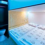 Ibis Styles The Fuzzy Log *