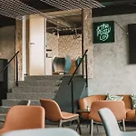 بيت شباب Ibis Styles The Fuzzy Log ليوبليانا