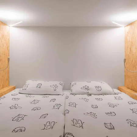 Ibis Styles The Fuzzy Log *