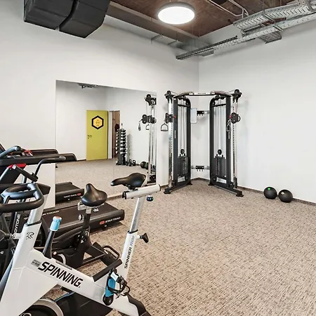 Ibis Styles The Fuzzy Log 旅馆