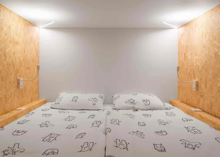 Ibis Styles The Fuzzy Log Hostel *