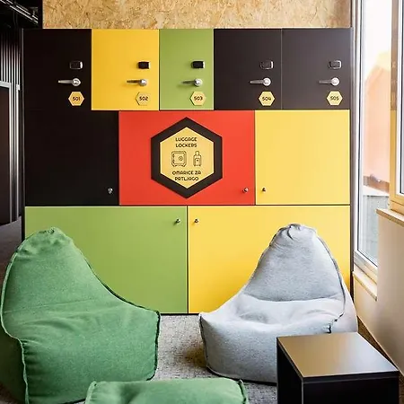 Ibis Styles The Fuzzy Log *