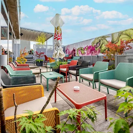 Ibis Styles The Fuzzy Log *