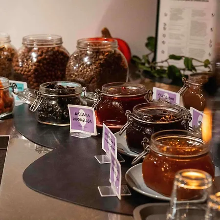 Ibis Styles The Fuzzy Log 호스텔