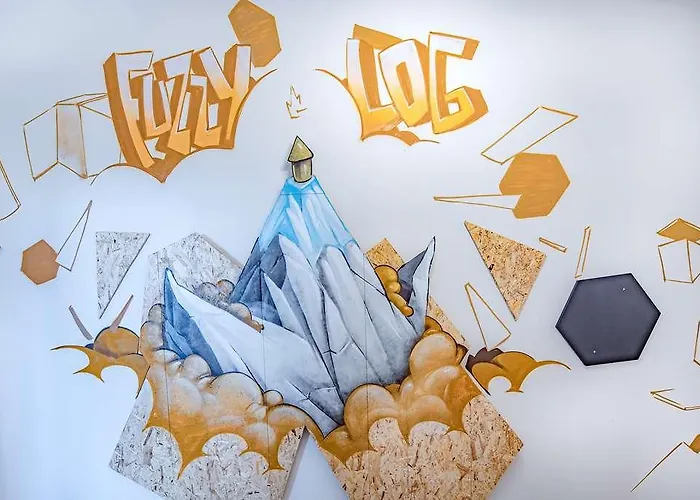 Ibis Styles The Fuzzy Log بيت شباب *