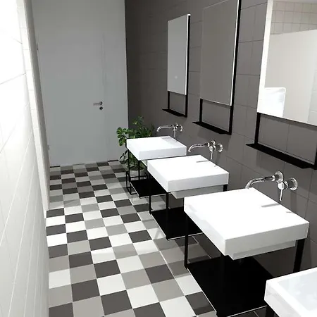 Ibis Styles The Fuzzy Log * Lublaň