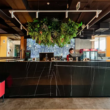 Ibis Styles The Fuzzy Log Hostel Lublaň